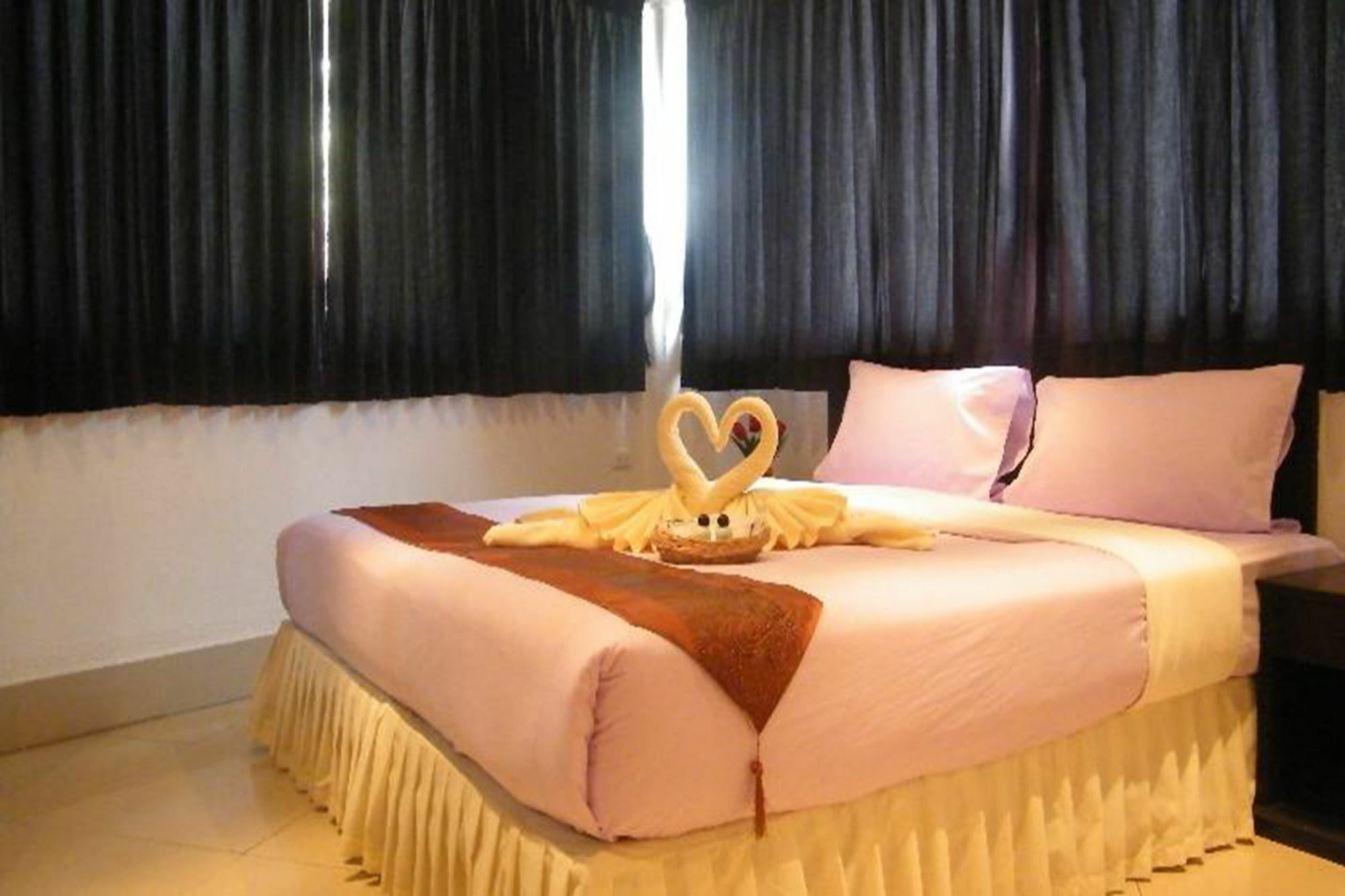 Oyo 835 Koh Chang Luxury Hotel Exterior photo
